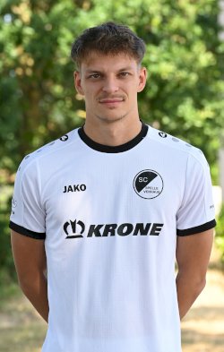 Adrian Lenz