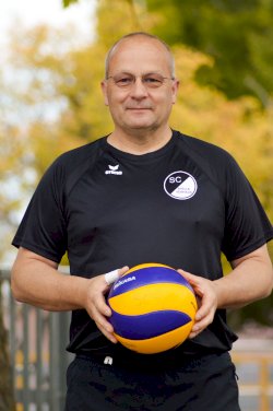 Wolfgang Czychi