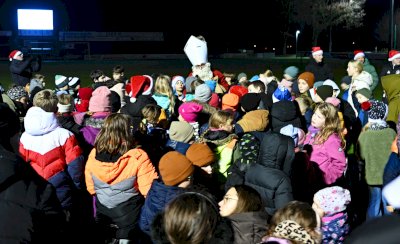Bilder vom Nikolaussingen beim SCSV: Strahlende Kinderaugen bei toller Premiere