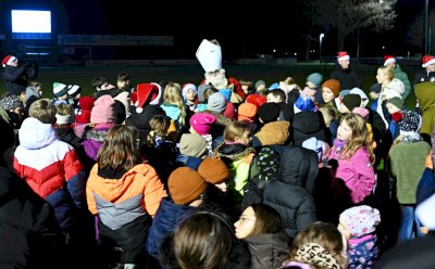 Bilder vom Nikolaussingen beim SCSV: Strahlende Kinderaugen bei toller Premiere