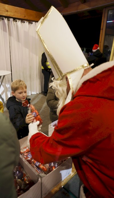 Bilder vom Nikolaussingen beim SCSV: Strahlende Kinderaugen bei toller Premiere