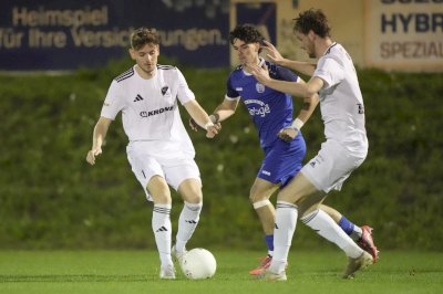 Die Bilder zum Derby des SC Spelle-Venhaus beim SV Meppen II