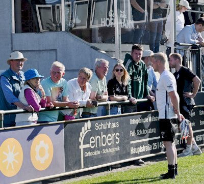 Gänsehautmomente beim emotionalen Abschied von drei Speller Fußball-Legenden