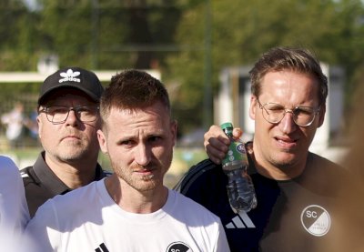 Gänsehautmomente beim emotionalen Abschied von drei Speller Fußball-Legenden