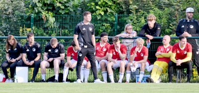 Max Meier verletzt raus: Bilder zur Speller 1:5-Niederlage gegen Jeddeloh