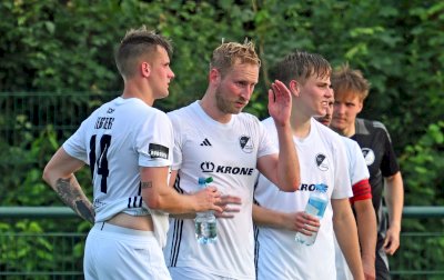 Max Meier verletzt raus: Bilder zur Speller 1:5-Niederlage gegen Jeddeloh