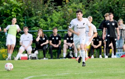 Max Meier verletzt raus: Bilder zur Speller 1:5-Niederlage gegen Jeddeloh