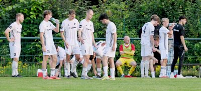 Max Meier verletzt raus: Bilder zur Speller 1:5-Niederlage gegen Jeddeloh