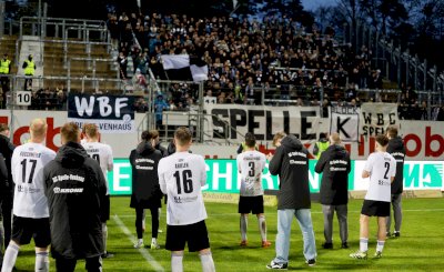 Die Fans des SC Spelle-Venhaus sorgen beim Derby in Meppen für Gänsehaut-Momente