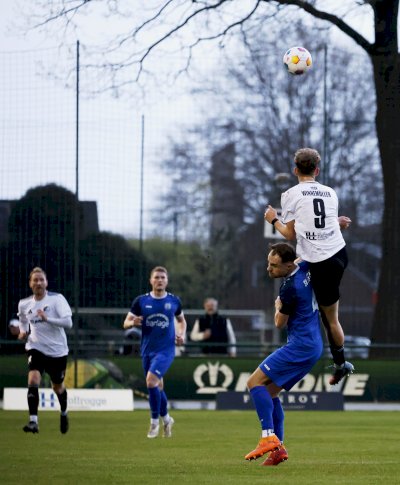 Die Bilder zum Derby des SC Spelle-Venhaus gegen die U23 des SV Meppen