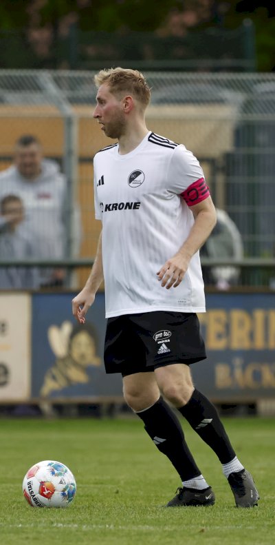Spelle verabschiedet vier Spieler und zwei Trainer vor großer Kulisse
