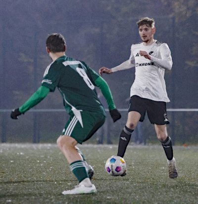 Bilder zum Speller 6:2 gegen den Heeslinger SC