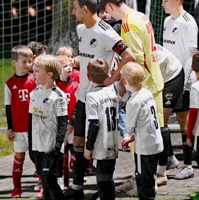 Bilder zum Speller 6:2 gegen den Heeslinger SC