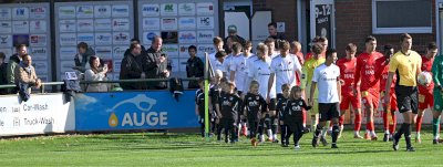 Die Minikicker waren dabei: Bilder zum Speller Spiel gegen Egestorf/Langreder