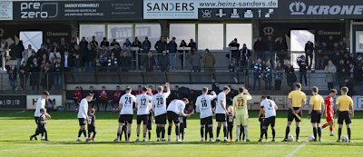 Die Minikicker waren dabei: Bilder zum Speller Spiel gegen Egestorf/Langreder