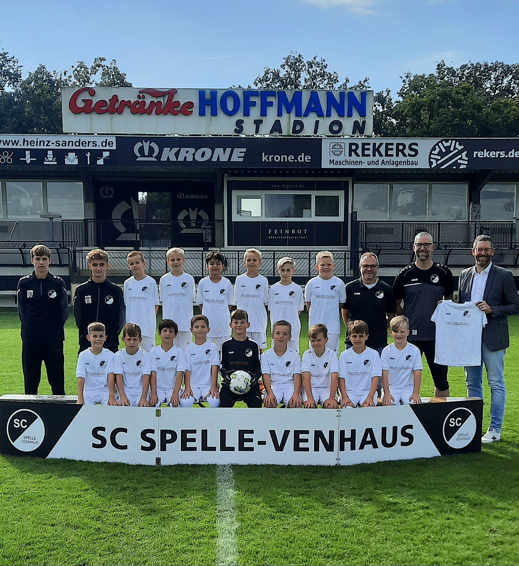 Neue Trikots für die E4 des SC Spelle-Venhaus