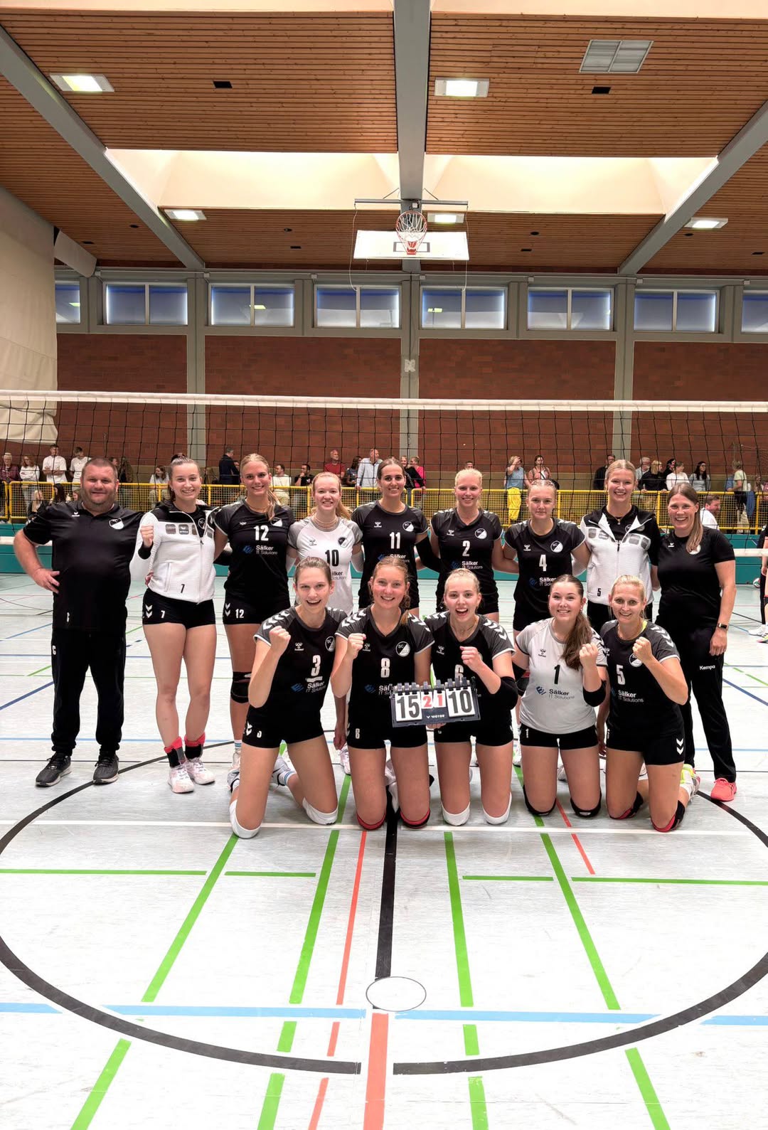 Damen 1: Regionalpokal in eigener Halle