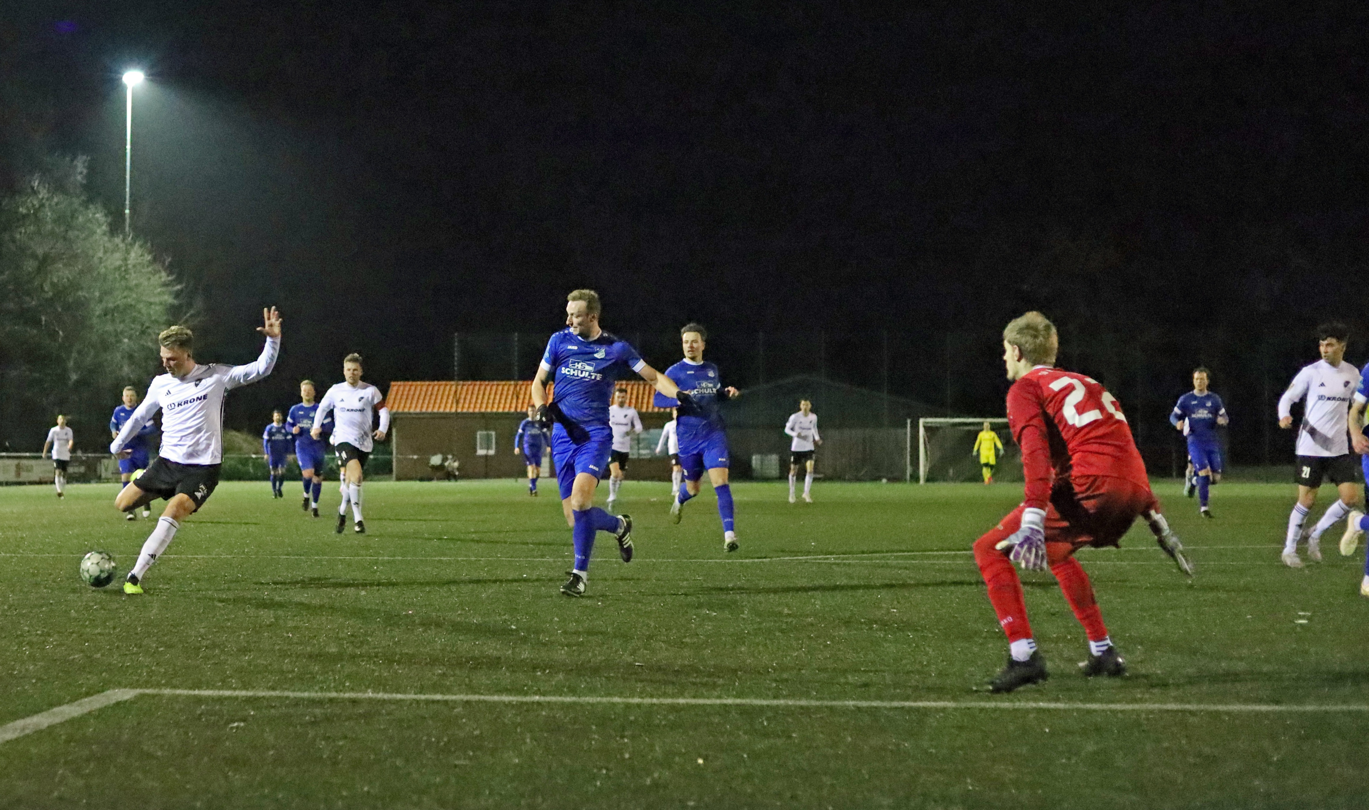 Spelle offenbart beim 6:3 im Test gegen Biene Schwachstellen