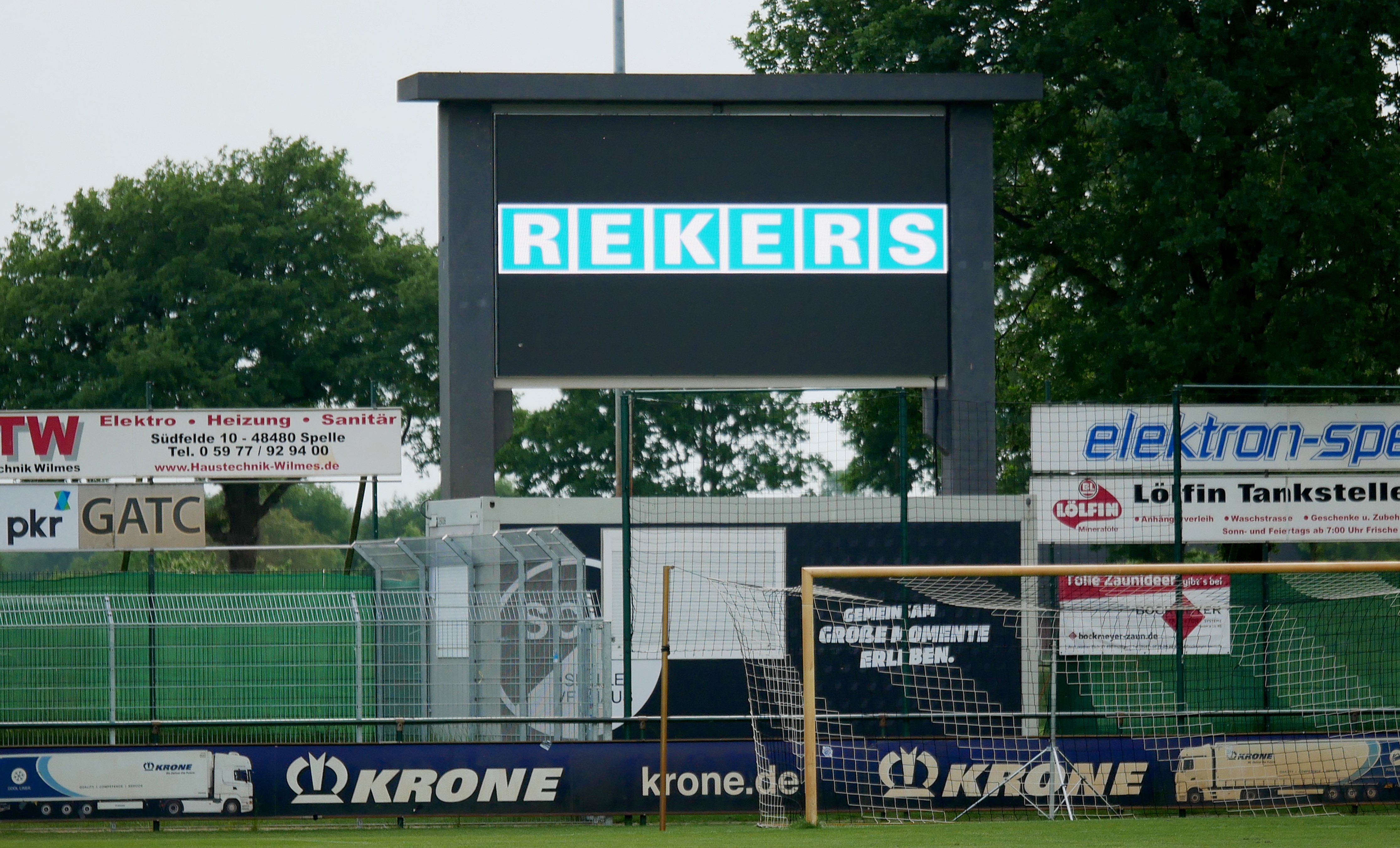 Neue Videoleinwand im Stadion verschafft dem SC Spelle-Venhaus mehr Möglichkeiten