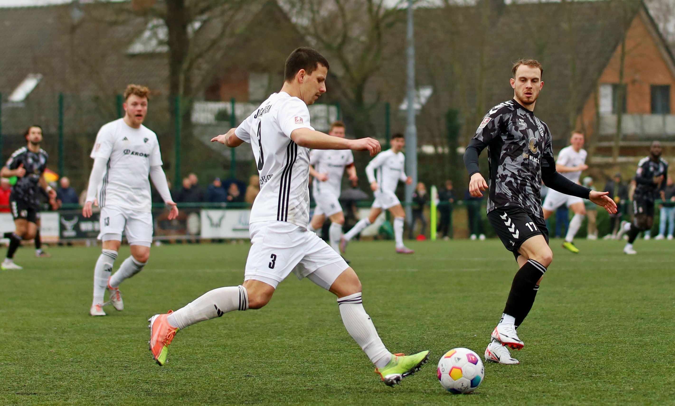 Rot für Jesgarzewski: Spelle verliert 0:3 gegen Weiche Flensburg