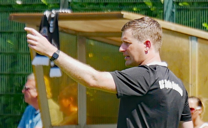 Spelles Trainer Tobias Harink im Interview: Mit Platzierung in extrem starker Liga zufrieden